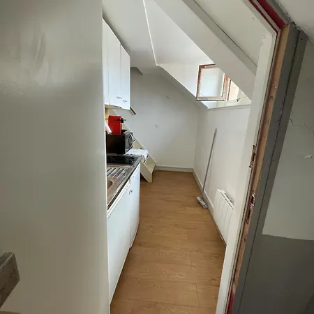 Appartements Sympas Et Confortables Pres De Paris Nanterre Exterior foto