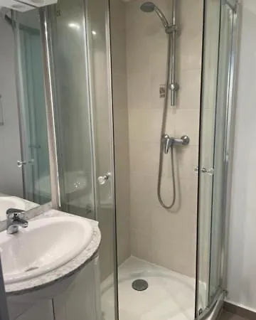 Appartements Sympas Et Confortables Pres De Paris Nanterre Exterior foto
