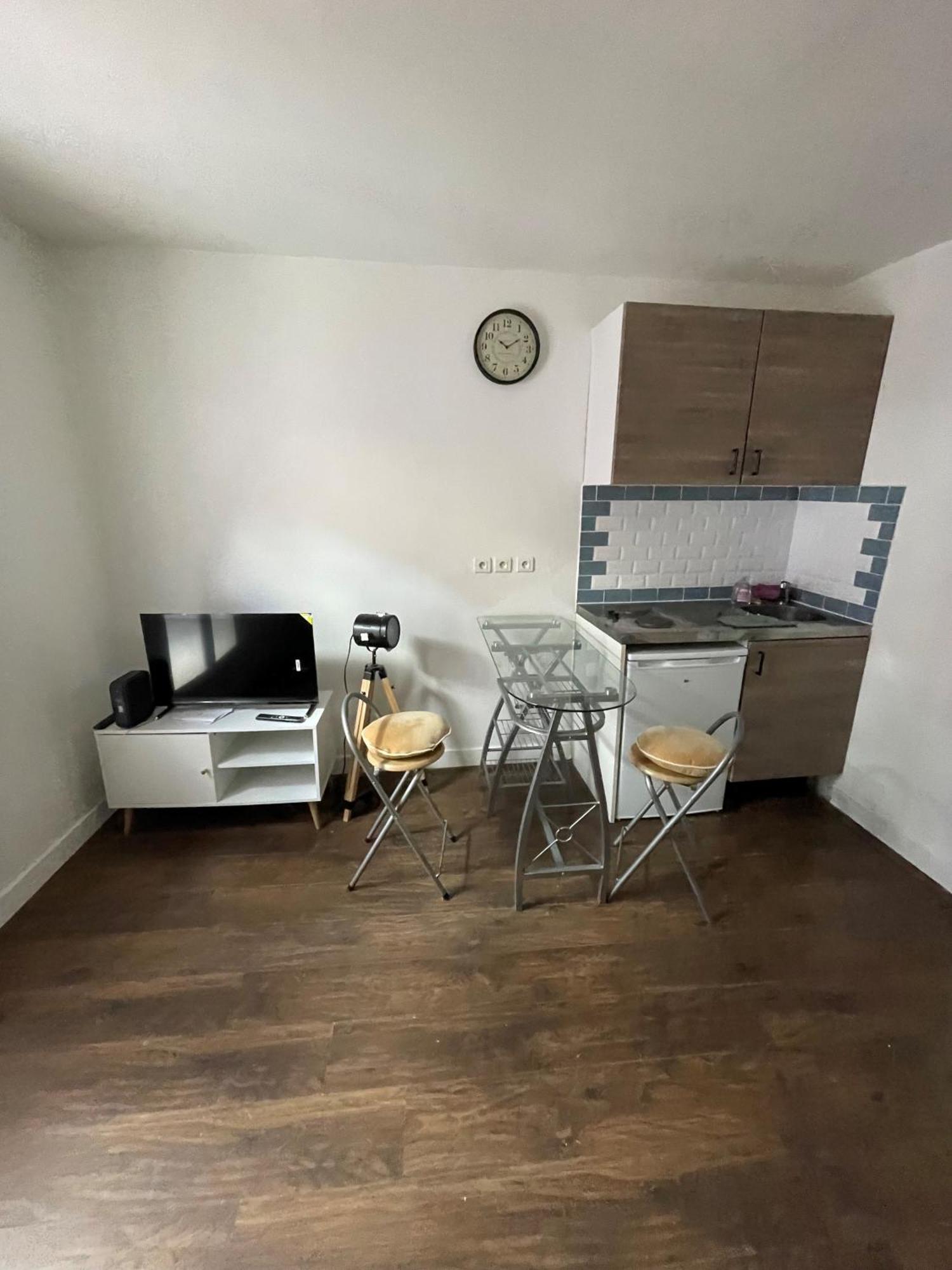 Sympas Et Confortables Pres De Paris Apartment