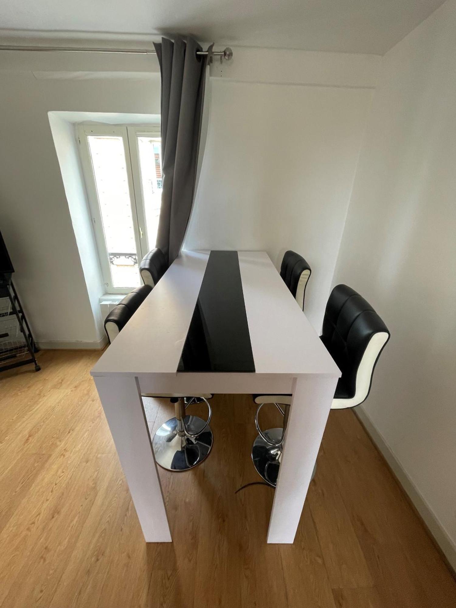 Sympas Et Confortables Pres De Paris Apartment Nanterre